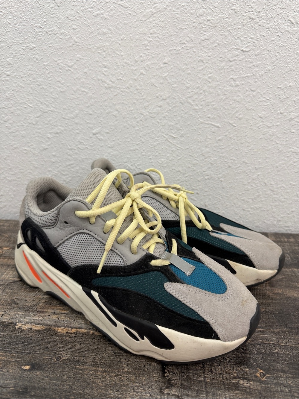 adidas Boost Men's Wave Runner Gray/Black/Blue/Beige *NO BOX*